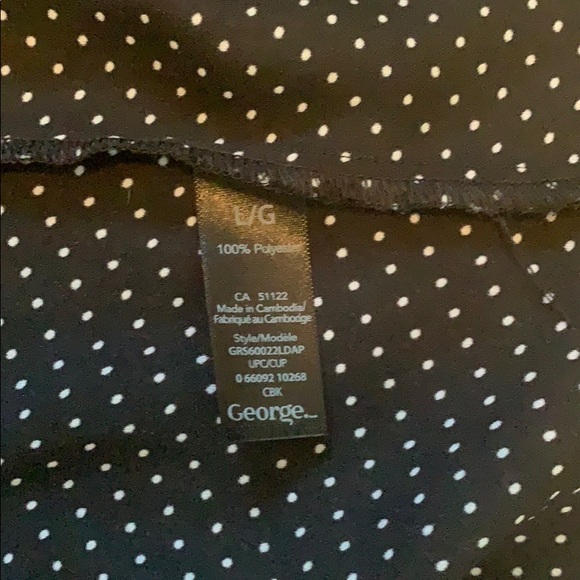 Cardigan and tank blouse - Picture 7 of 8